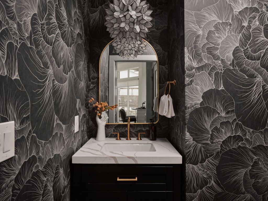 2806 Lyons Road, Unit 1 Austin, TX 78702 - Photo 18 of 39 a dining room with a chandelier