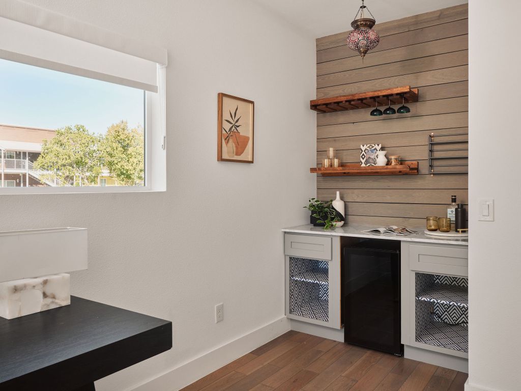2806 Lyons Road, Unit 1 Austin, TX 78702 - Photo 20 of 39 a kitchen with stainless steel appliances a stove and a refrigerator