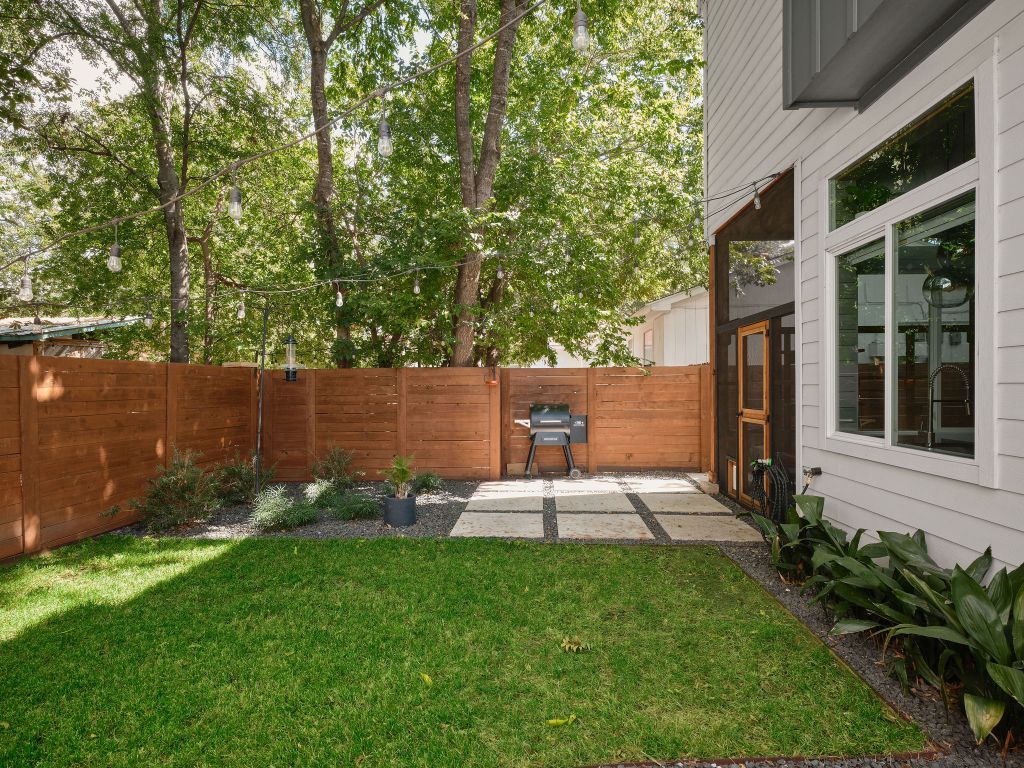 2806 Lyons Road, Unit 1 Austin, TX 78702 - Photo 39 of 39 front view of a house with a yard