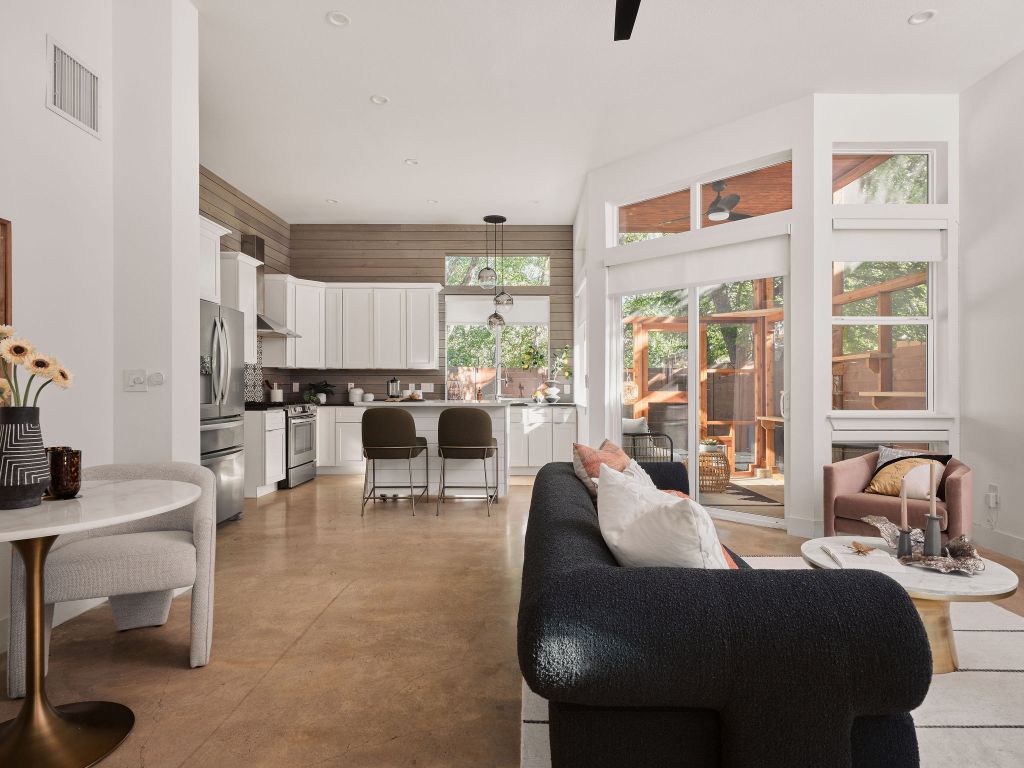 2806 Lyons Road, Unit 1 Austin, TX 78702 - Photo 9 of 39 a living room with furniture and a table
