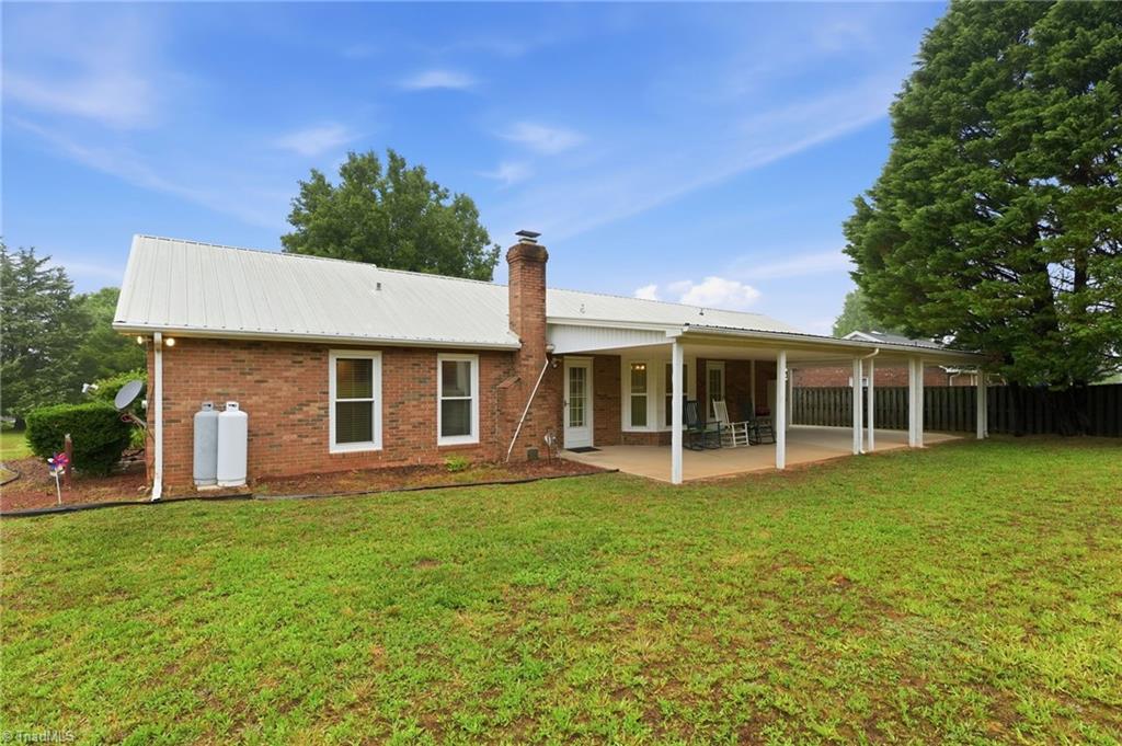 5200 Robin Lane Randleman, NC 27317 - Photo 38 of 40