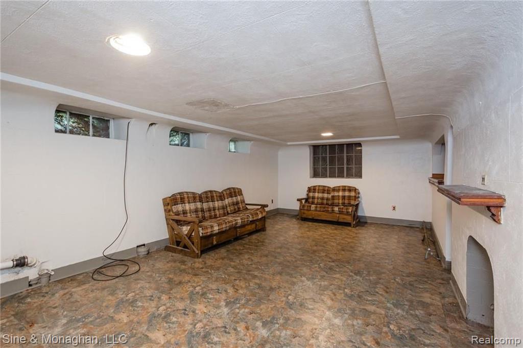 561 Middlesex Road Grosse Pointe Park, MI 48230 - Photo 36 of 53