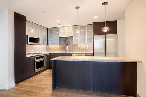 $6,135 | 1 Canal Street, Unit 1110, Boston, MA 02114