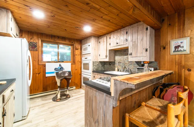 $40,000 | 558 North Roast Meat Hill Road, Killingworth, CT 06419