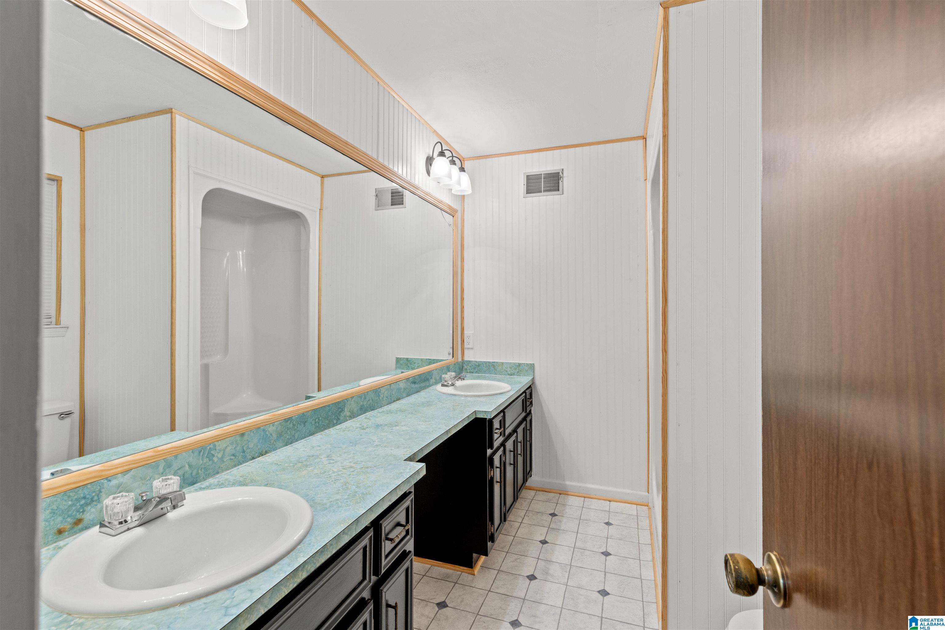 8813 Lakeridge Terrace Pinson, AL 35126 - Photo 13 of 31