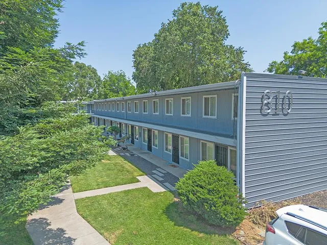 $3,000,000 | 810 West 1st Avenue, Chico, CA 95926