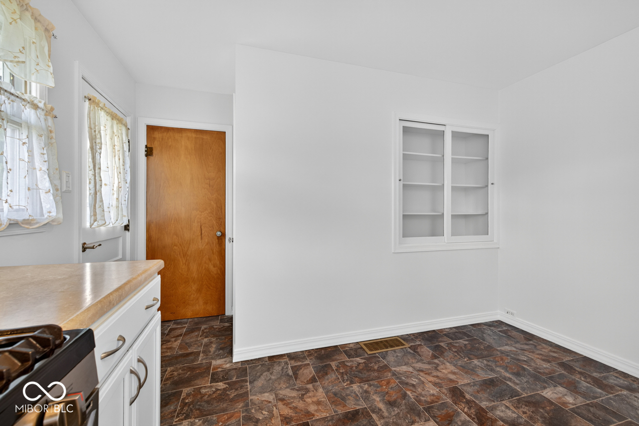 1040 South 5th Street Clinton, IN 47842 - Photo 11 of 39 Gallery Image 11
