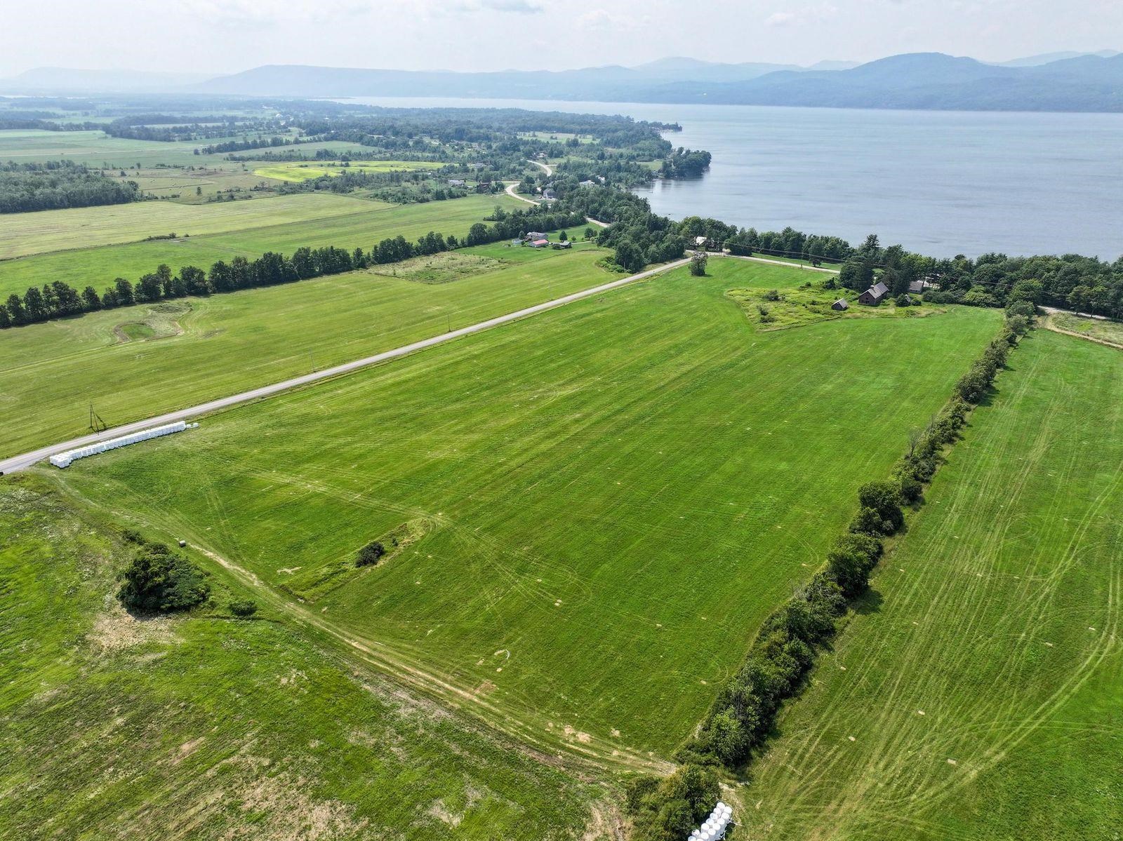 3217 Lake Street Addison, VT 05491 - Photo 3 of 10