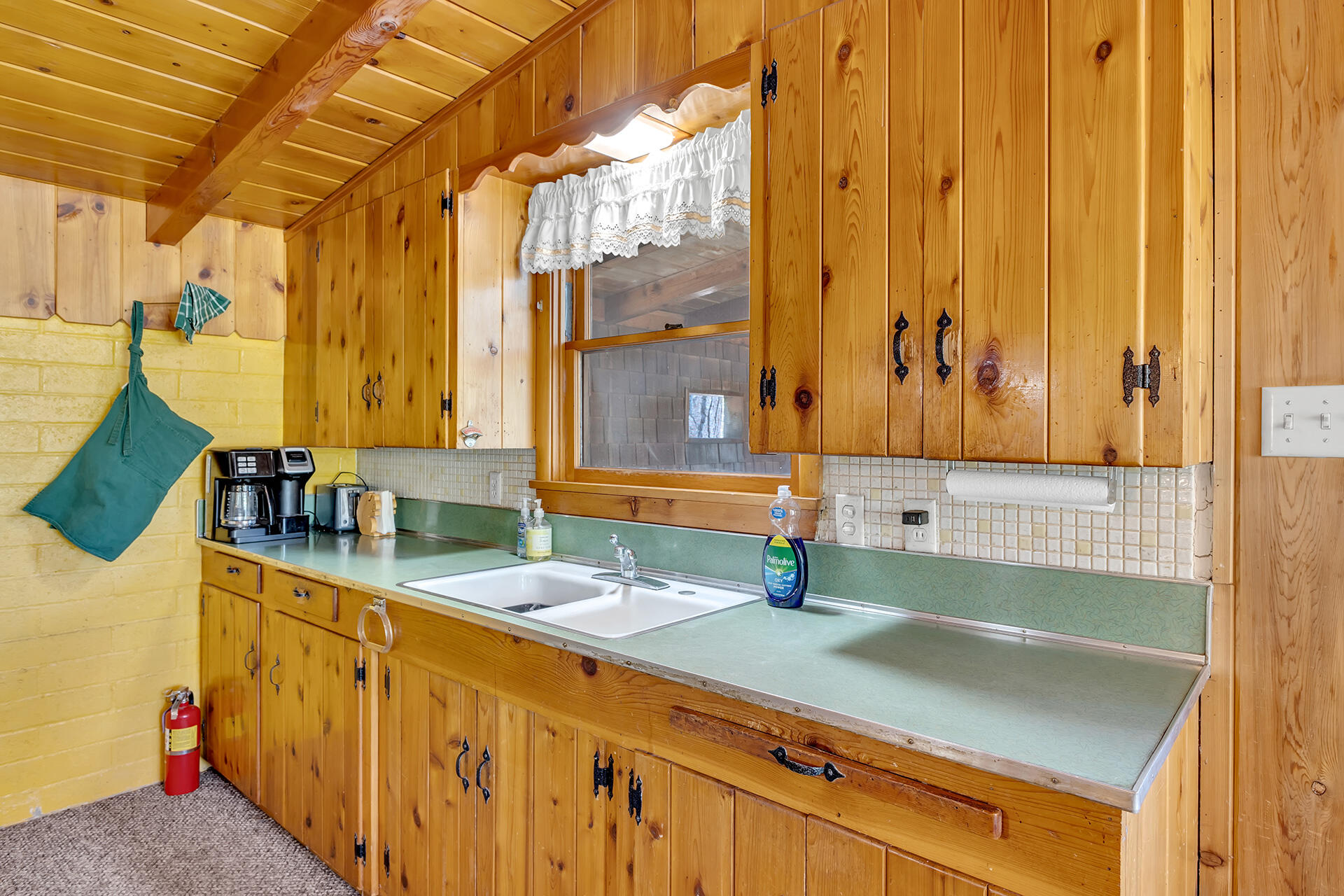 25270 Palomar Road Idyllwild, CA 92549 - Photo 16 of 60 a bathroom with a sink and a mirror