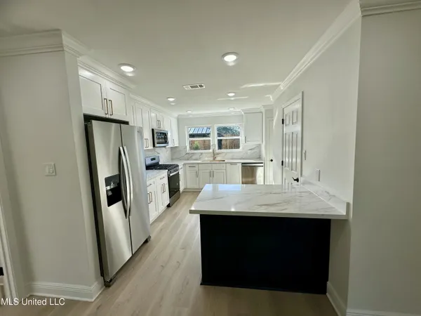 $380,000 | 305 Westview Drive, Biloxi, MS 39531