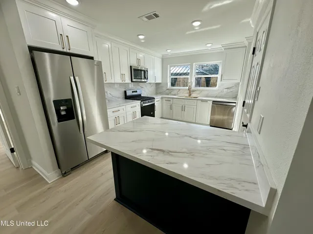 $394,000 | 305 Westview Drive, Biloxi, MS 39531