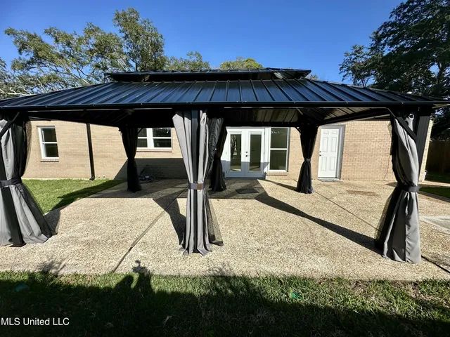 $394,000 | 305 Westview Drive, Biloxi, MS 39531