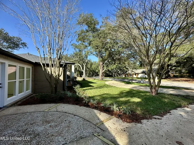 $394,000 | 305 Westview Drive, Biloxi, MS 39531