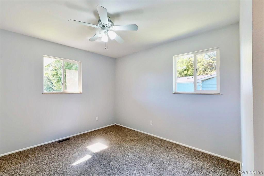 4346 Crosby Road Flint, MI 48506 - Photo 22 of 47