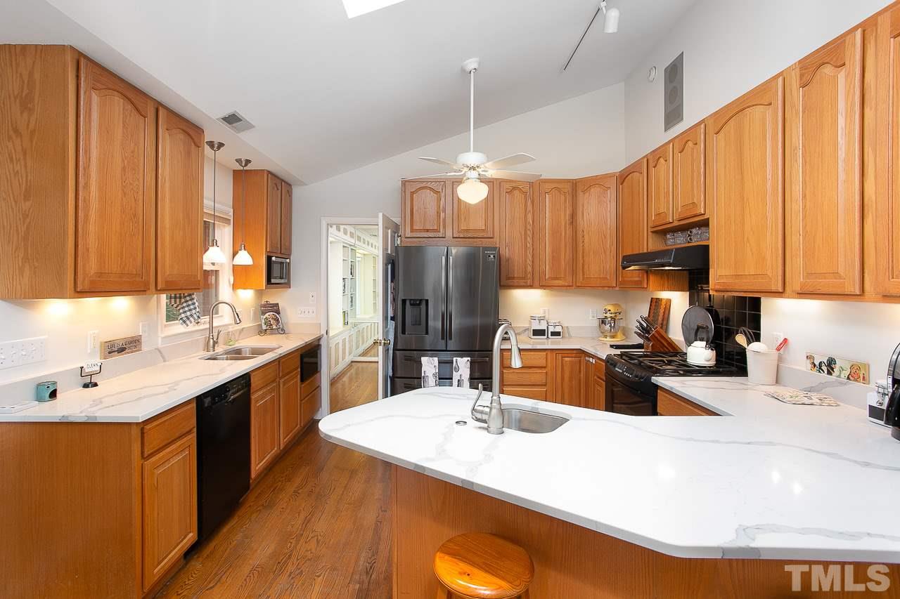 4 Lucerne Lane Durham, NC 27707 - Photo 6 of 30 New quartz counters