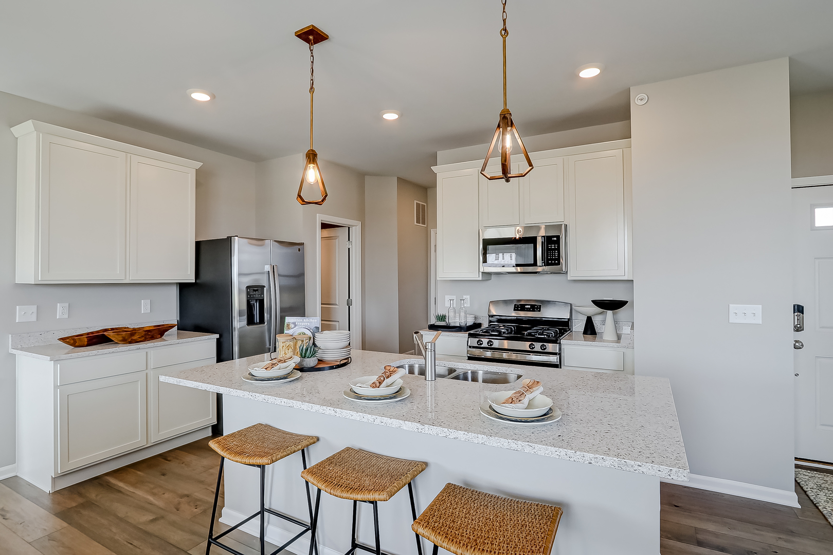 481 Comstock Road South Elgin, IL 60177 - Photo 8 of 32