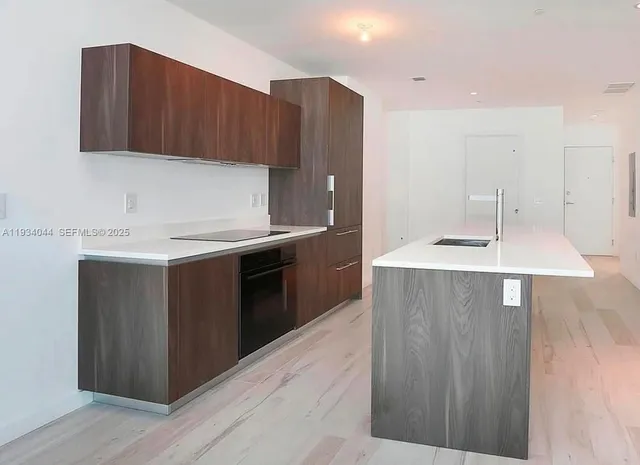 $1,070,000 | 480 Northeast 31st Street, Unit 3405, Miami, FL 33137