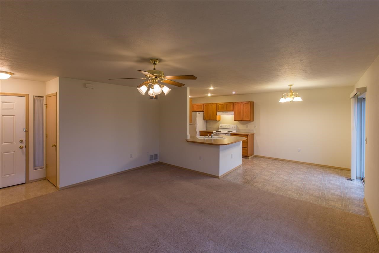 1105 North Vista Road Spokane Valley, WA 99212 - Photo 4 of 20 Gallery Image 4
