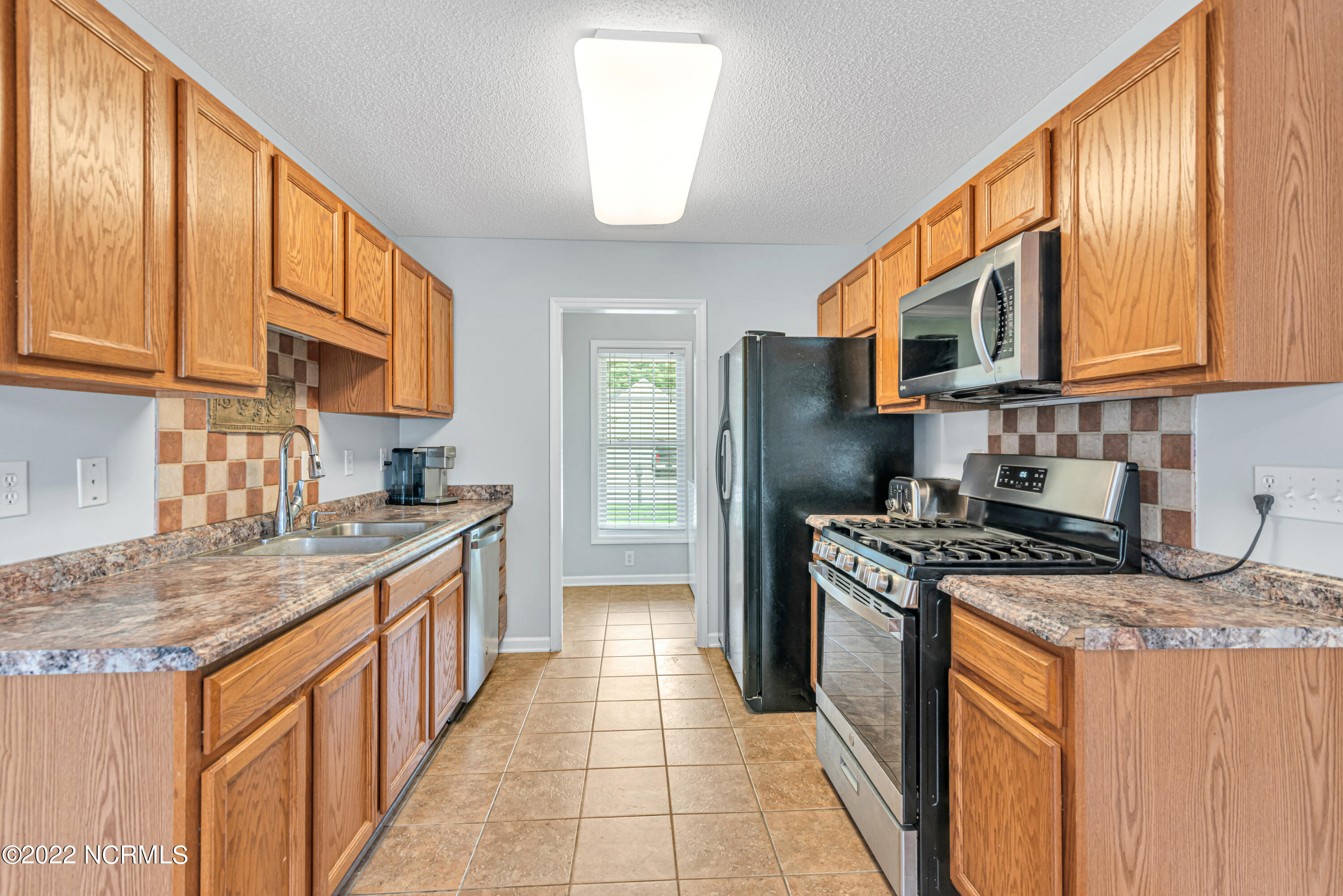 103 Grismill Road Jacksonville, NC 28540 - Photo 19 of 35 DSC_9310