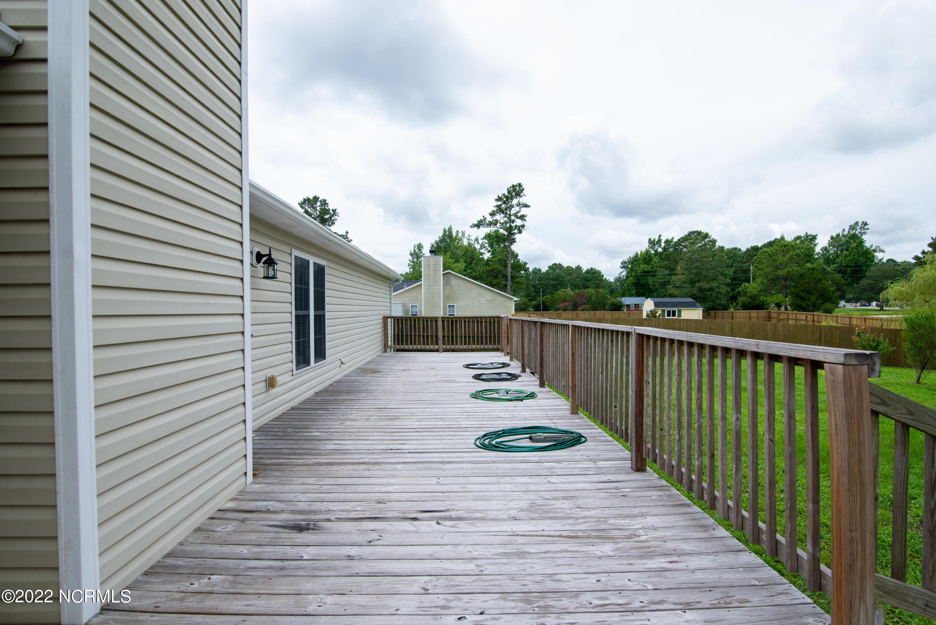 103 Grismill Road Jacksonville, NC 28540 - Photo 6 of 35 DSC_9222