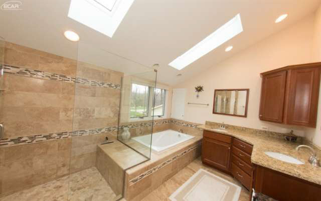 6353 Kings Pointe Road Grand Blanc, MI 48439 - Photo 23 of 30 21137841-22.JPG