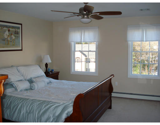 61 Meadowbrook Road Franklin, MA 02038 - Photo 13 of 28 Gallery Image 13