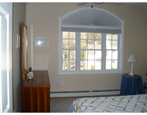 61 Meadowbrook Road Franklin, MA 02038 - Photo 19 of 28 Gallery Image 19