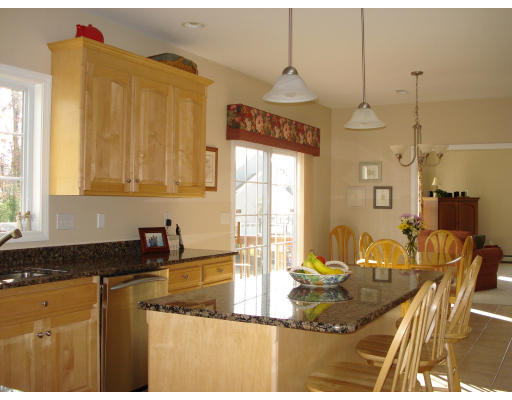 61 Meadowbrook Road Franklin, MA 02038 - Photo 7 of 28 Gallery Image 7