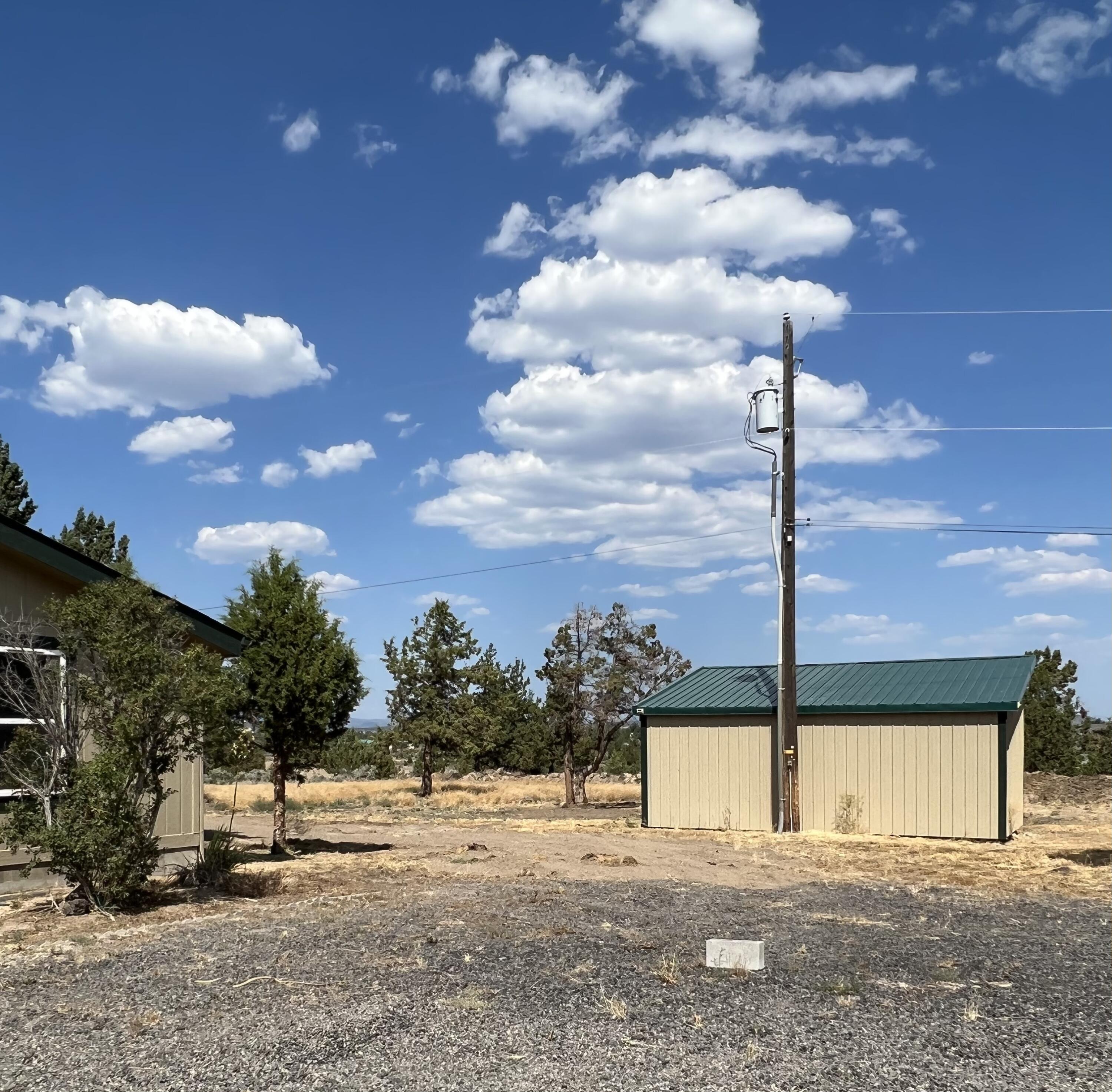 16061 Twin Lakes Road Powell Butte, OR 97753 - Photo 8 of 39 E8F673FD-992A-4596-BF76-9935ADDFC541_1_2