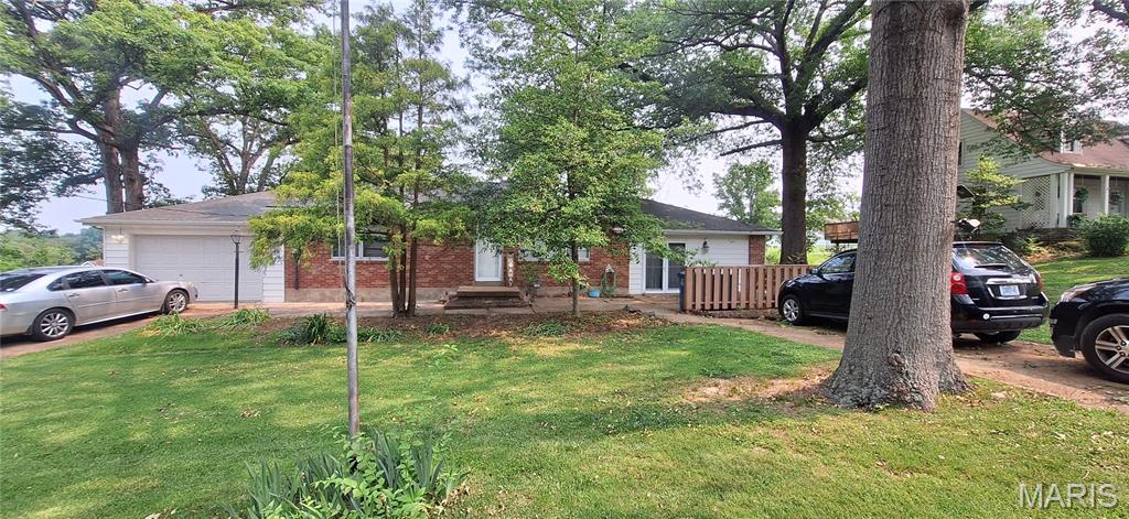 3029 Yaeger Road St. Louis, MO 63129 - Photo 1 of 34