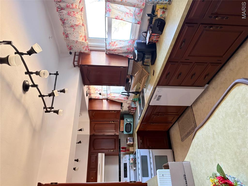 3029 Yaeger Road St. Louis, MO 63129 - Photo 14 of 34