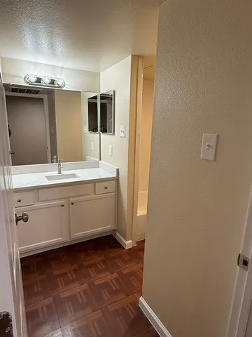 $700 | 6050 Melody Lane, Unit 278, Dallas, TX 75231