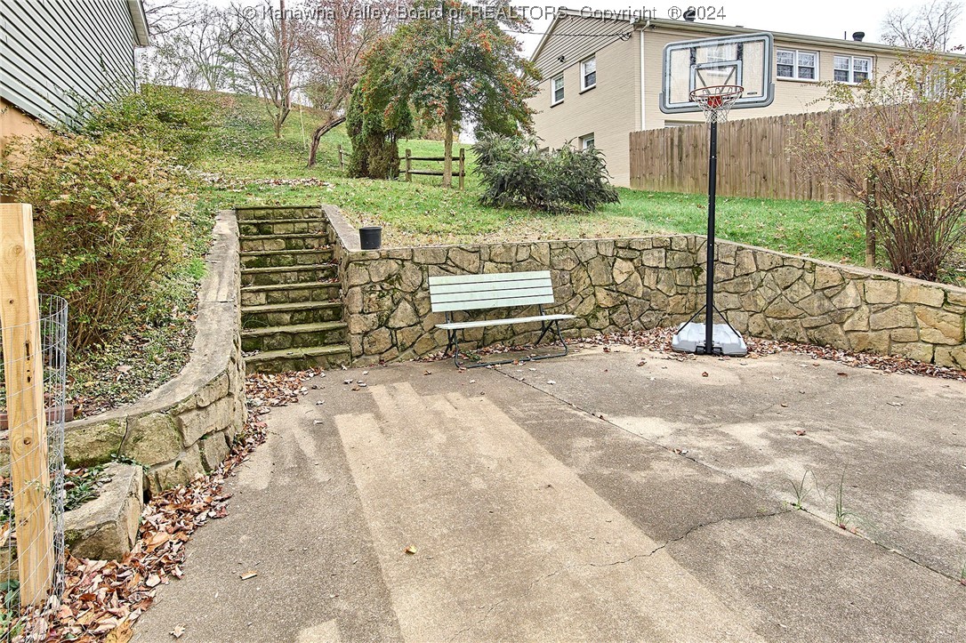 1711 Rolling Hills Road Charleston, WV 25314 - Photo 40 of 41 Gallery Image 40