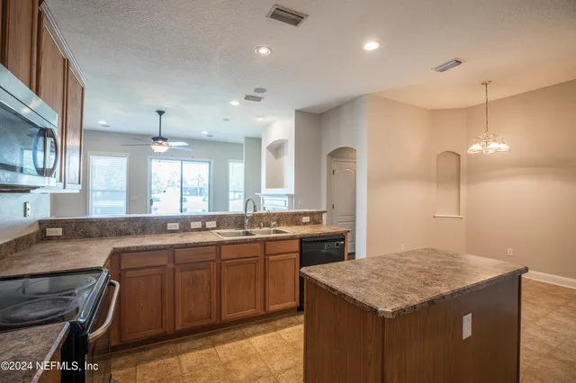 $2,200 | 6567 Chester Park Drive, Jacksonville, FL 32222