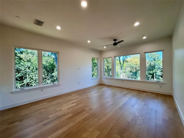 $3,550 | 4010 Clawson Road, Unit 11, Austin, TX 78704