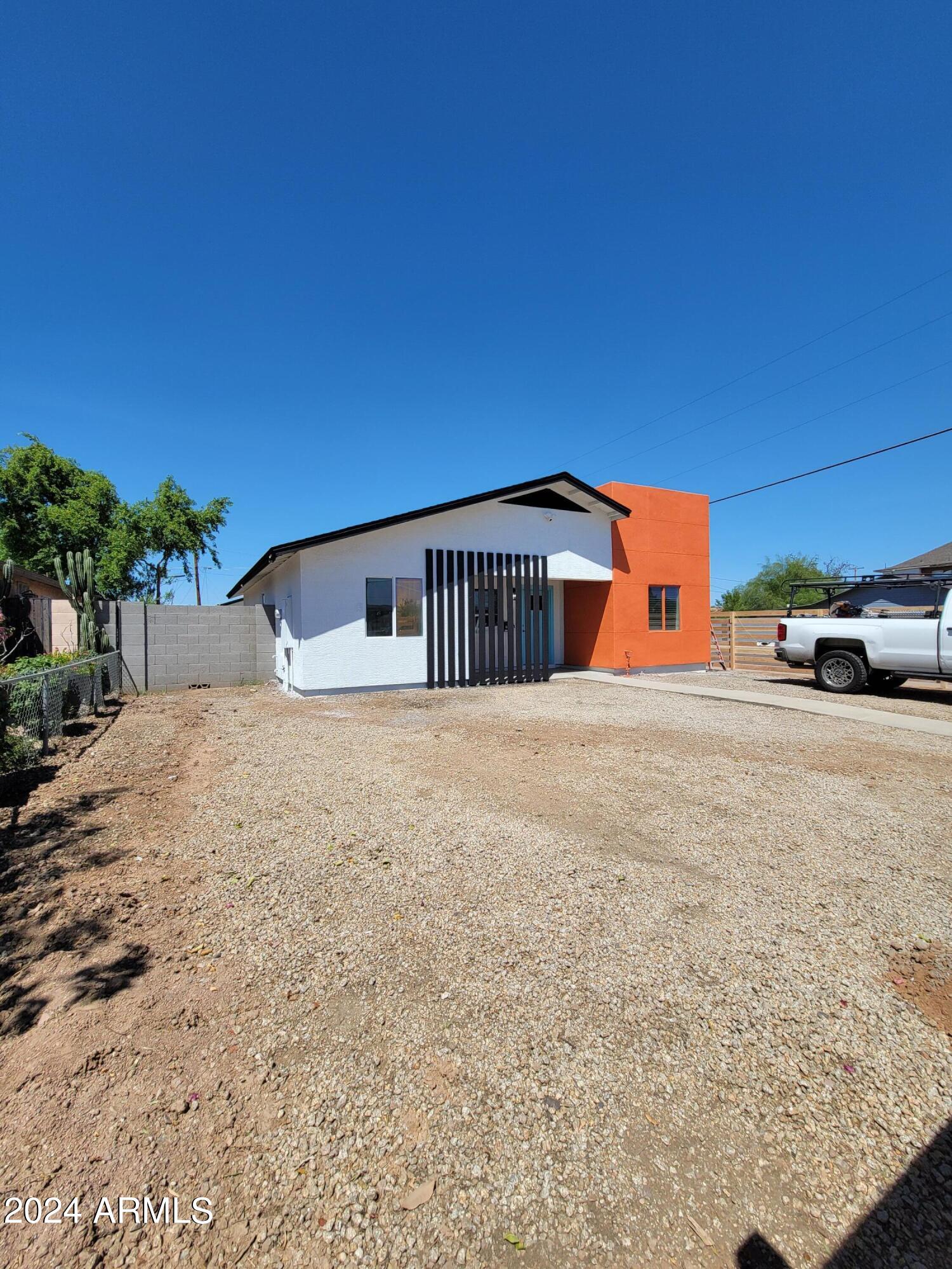 2002 West Adams Street Phoenix, AZ 85009 - Photo 2 of 61 20240825_134641