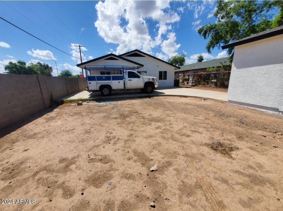 2002 West Adams Street Phoenix, AZ 85009 - Photo 32 of 61 Opt rear parking