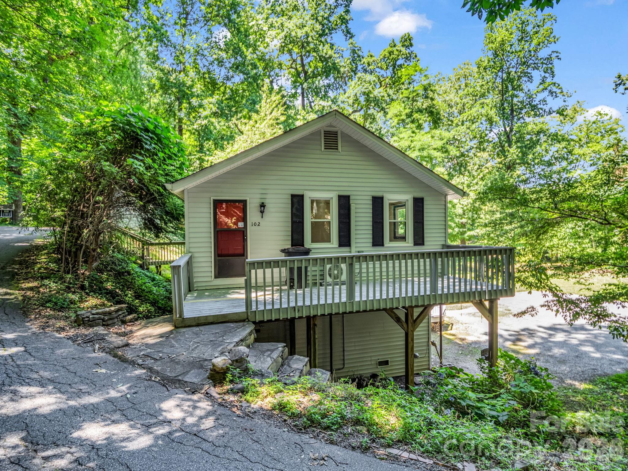 102 Little House Road Tryon, NC 28782 - Photo 4 of 43