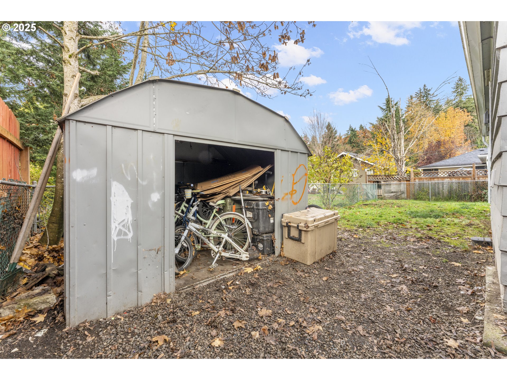 411 Lane Street Silverton, OR 97381 - Photo 14 of 21 a backyard of a house with lots of green space