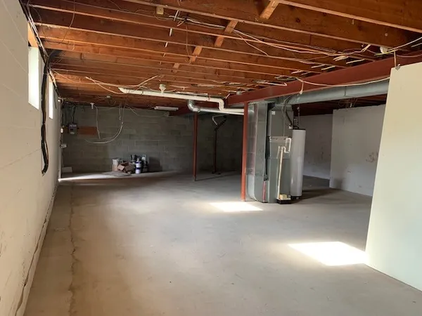 $479,900 | 1063-1065 Bay Road, Webster, NY 14580