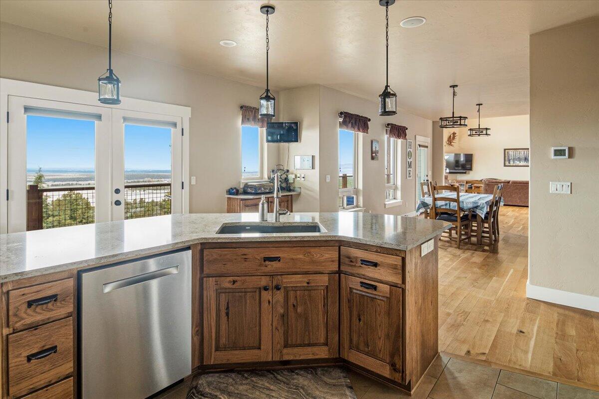12365 Southwest Reif Road Powell Butte, OR 97753 - Photo 16 of 51 22-12365 SW Reif Rd, Powell Butte-22