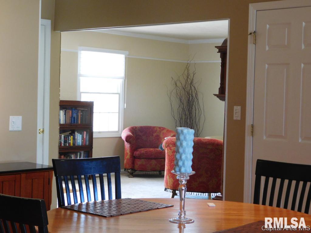 3801 Viking Boulevard Springfield, IL 62712 - Photo 7 of 30