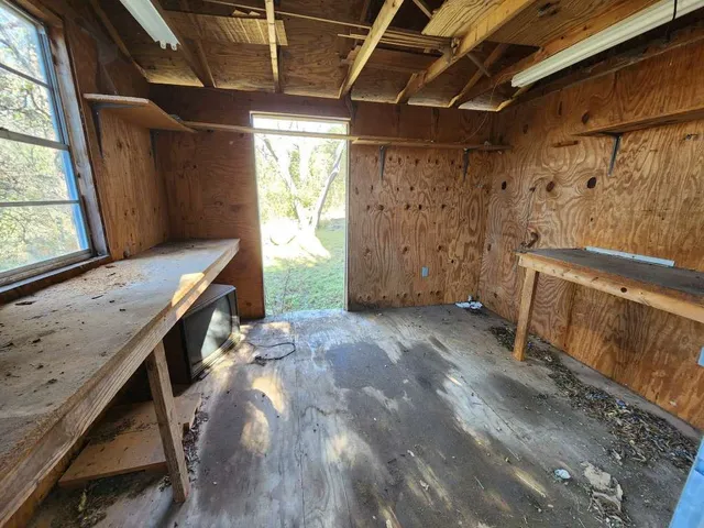 $77,599 | 296 Live Oak Loop, Whitney, TX 76692