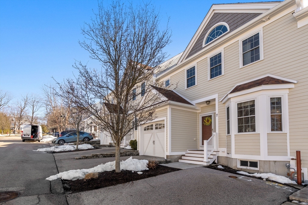 7 Tilton Court, Unit CT Walpole, MA 02081 - Photo 5 of 29