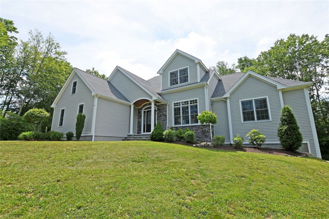 8 Tupelo Road Westport, MA 02790 - Photo 3 of 39 Gallery Image 3