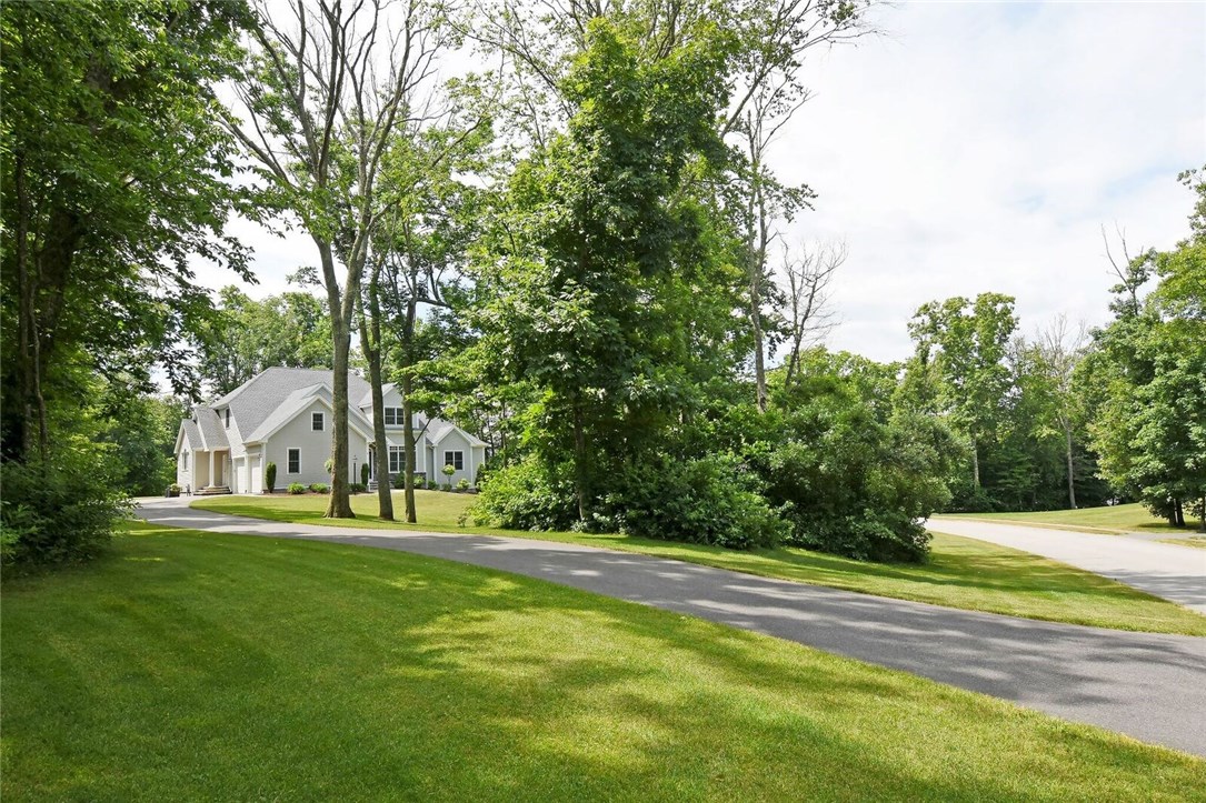 8 Tupelo Road Westport, MA 02790 - Photo 6 of 39 Gallery Image 6