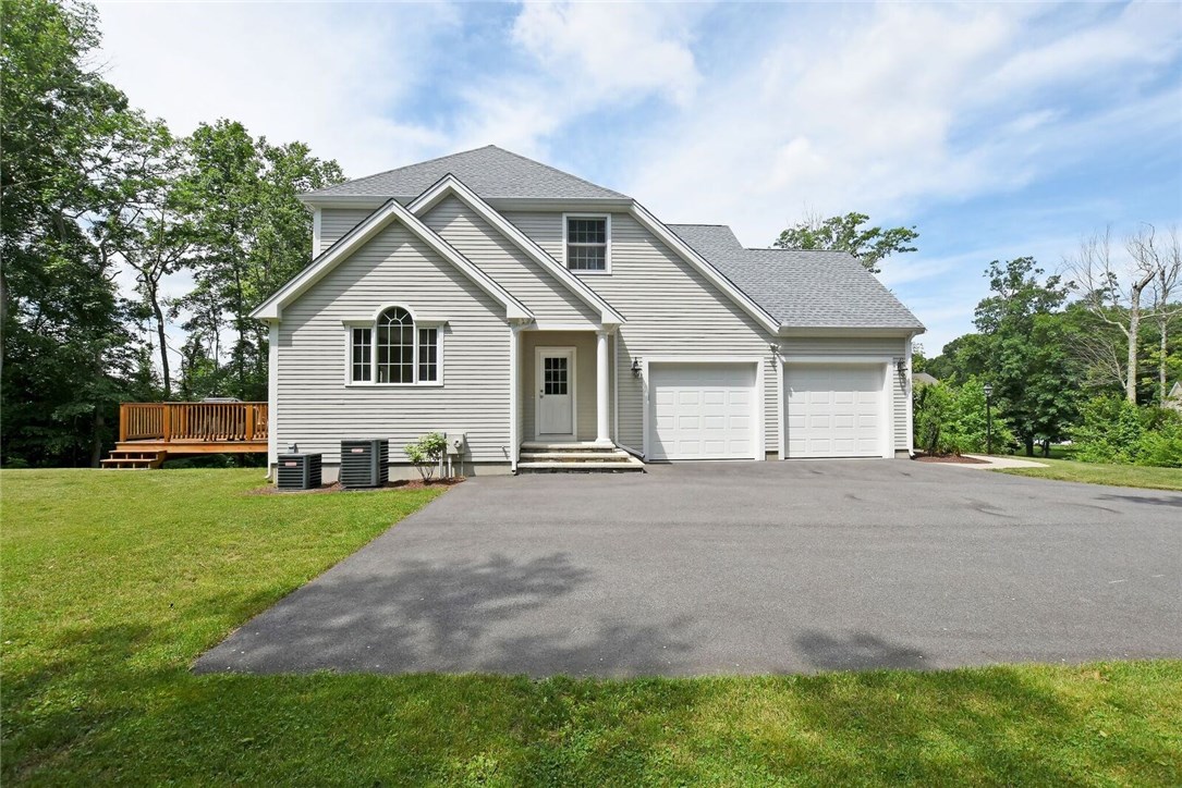 8 Tupelo Road Westport, MA 02790 - Photo 7 of 39 Gallery Image 7