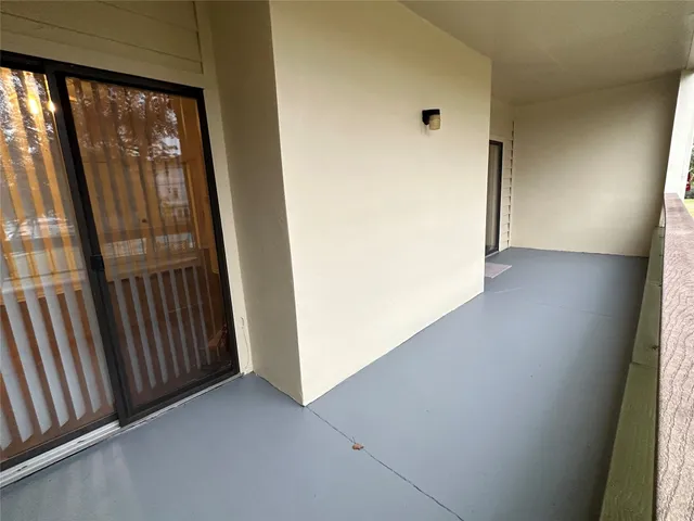 $149,000 | 18809 Egret Bay Boulevard, Unit 304, Webster, TX 77058