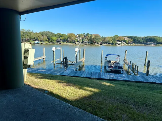 $149,000 | 18809 Egret Bay Boulevard, Unit 304, Webster, TX 77058