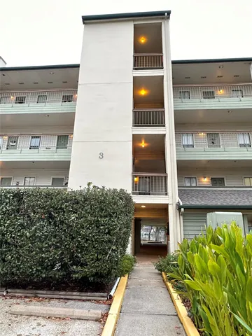 $149,000 | 18809 Egret Bay Boulevard, Unit 304, Webster, TX 77058